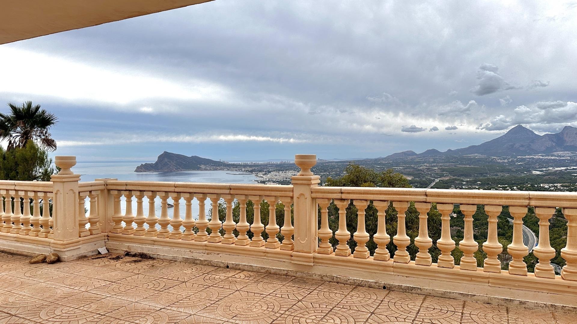 Villa i Zona Altea Hills, Alicante, Spanien 5 sovrum, 452 kvm. Nr. 165286