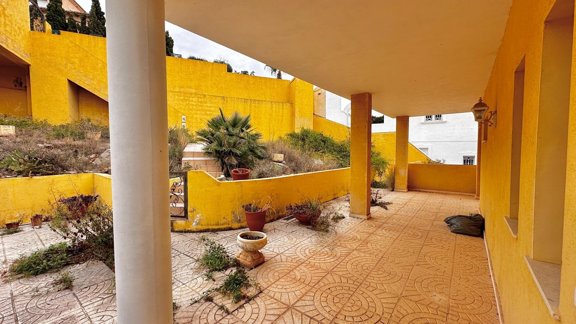 Villa i Zona Altea Hills, Alicante, Spanien 5 sovrum, 452 kvm. Nr. 165286