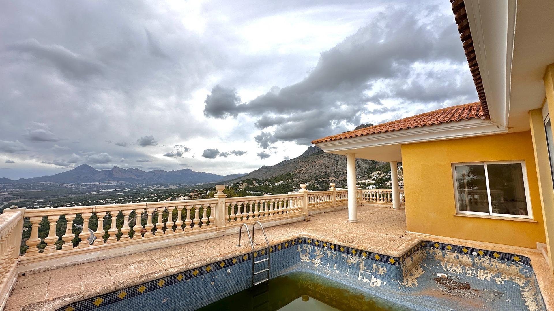Villa i Zona Altea Hills, Alicante, Spanien 5 sovrum, 452 kvm. Nr. 165286