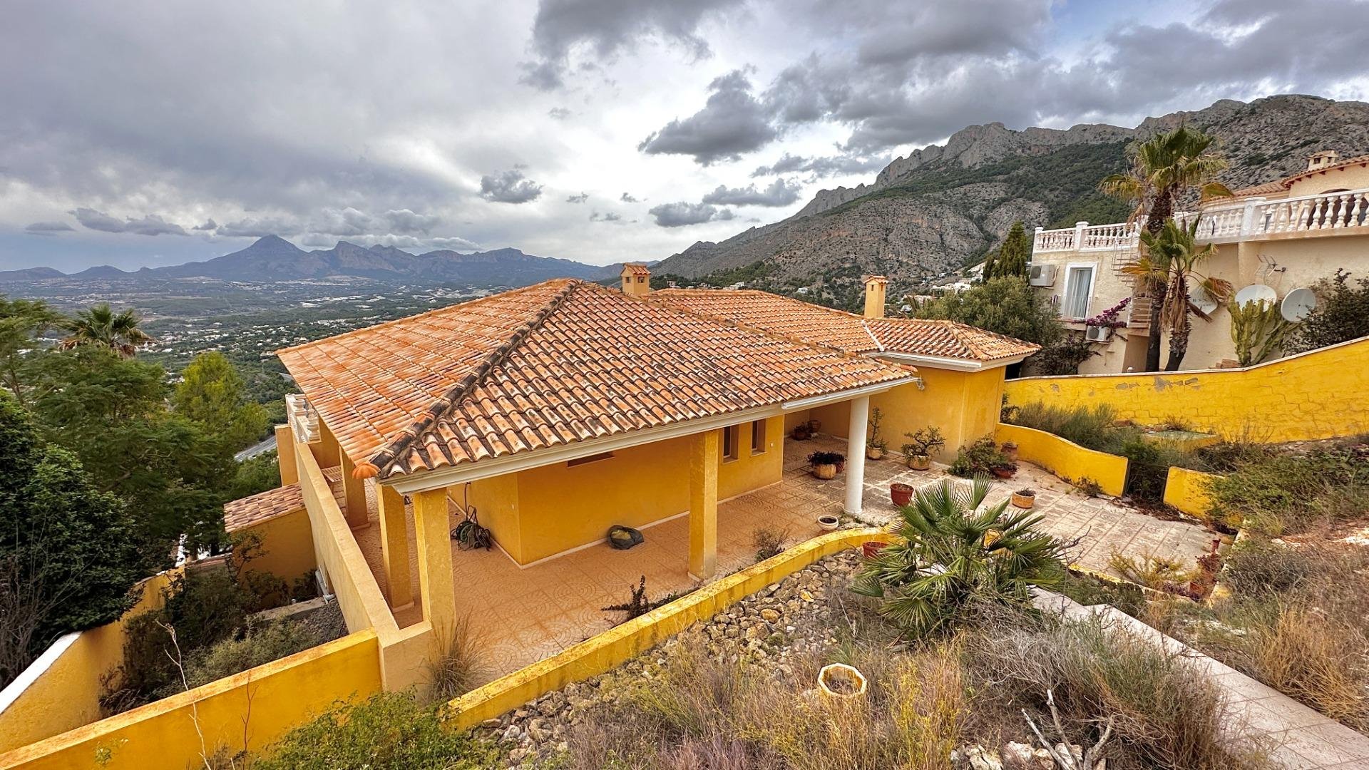 Villa i Zona Altea Hills, Alicante, Spanien 5 sovrum, 452 kvm. Nr. 165286