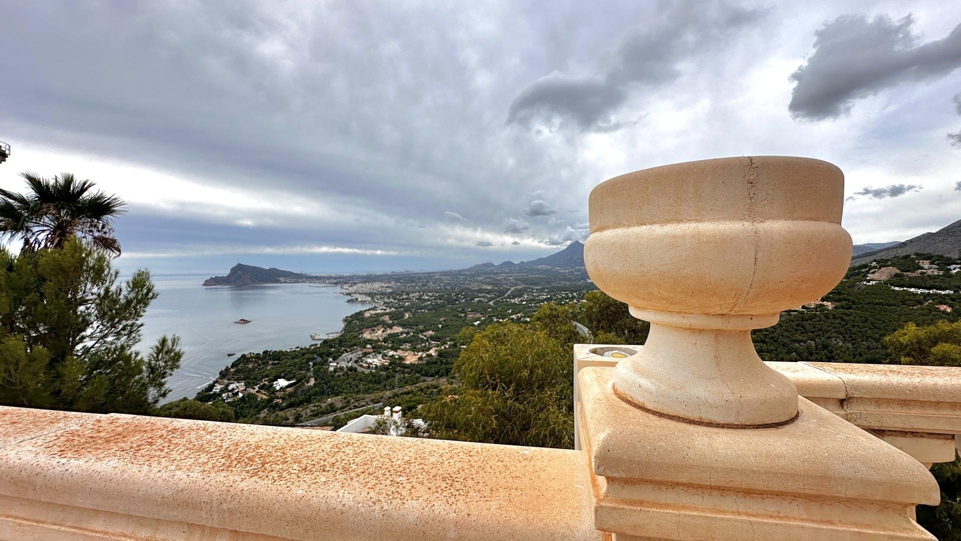 Villa i Zona Altea Hills, Alicante, Spanien 5 sovrum, 452 kvm. Nr. 165286