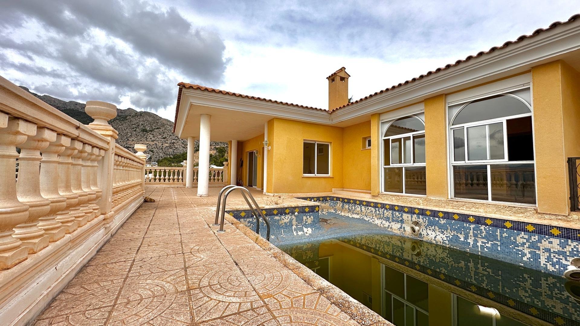 Villa i Zona Altea Hills, Alicante, Spanien 5 sovrum, 452 kvm. Nr. 165286