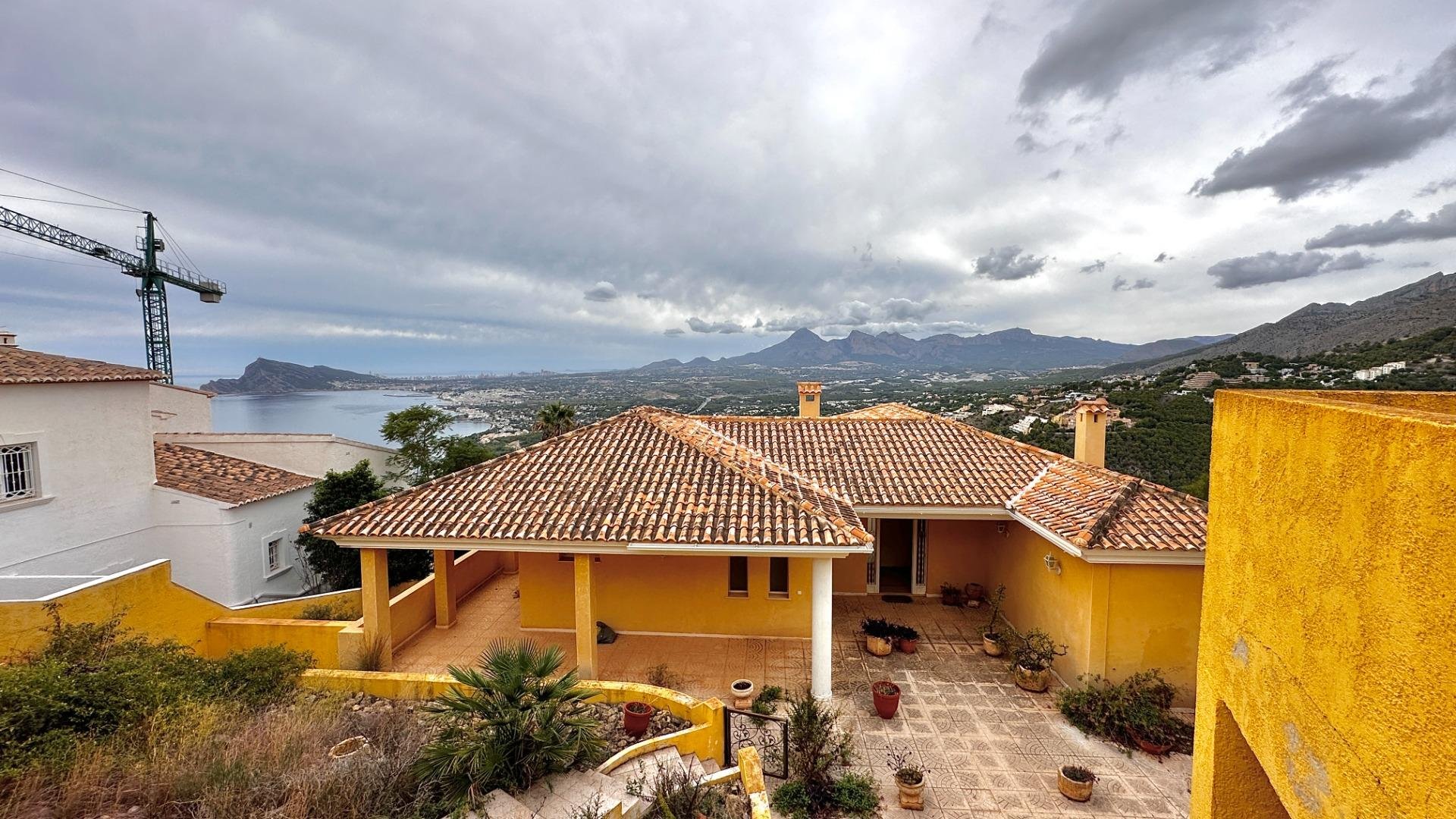 Villa i Zona Altea Hills, Alicante, Spanien 5 sovrum, 452 kvm. Nr. 165286