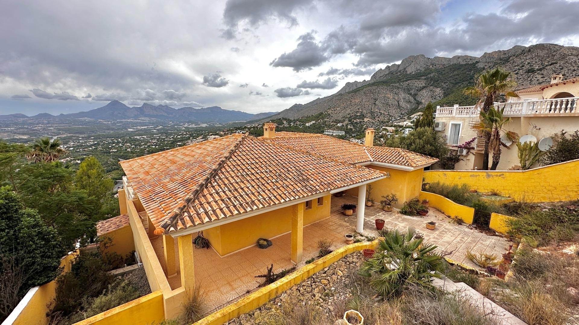 Villa i Zona Altea Hills, Alicante, Spanien 5 sovrum, 452 kvm. Nr. 165286