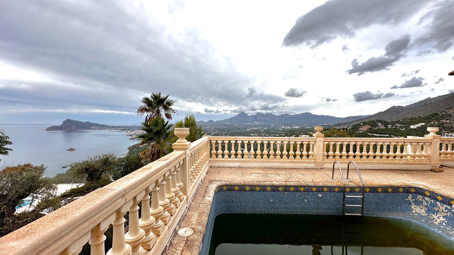 Villa i Zona Altea Hills, Alicante, Spanien 5 sovrum, 452 kvm. Nr. 165286