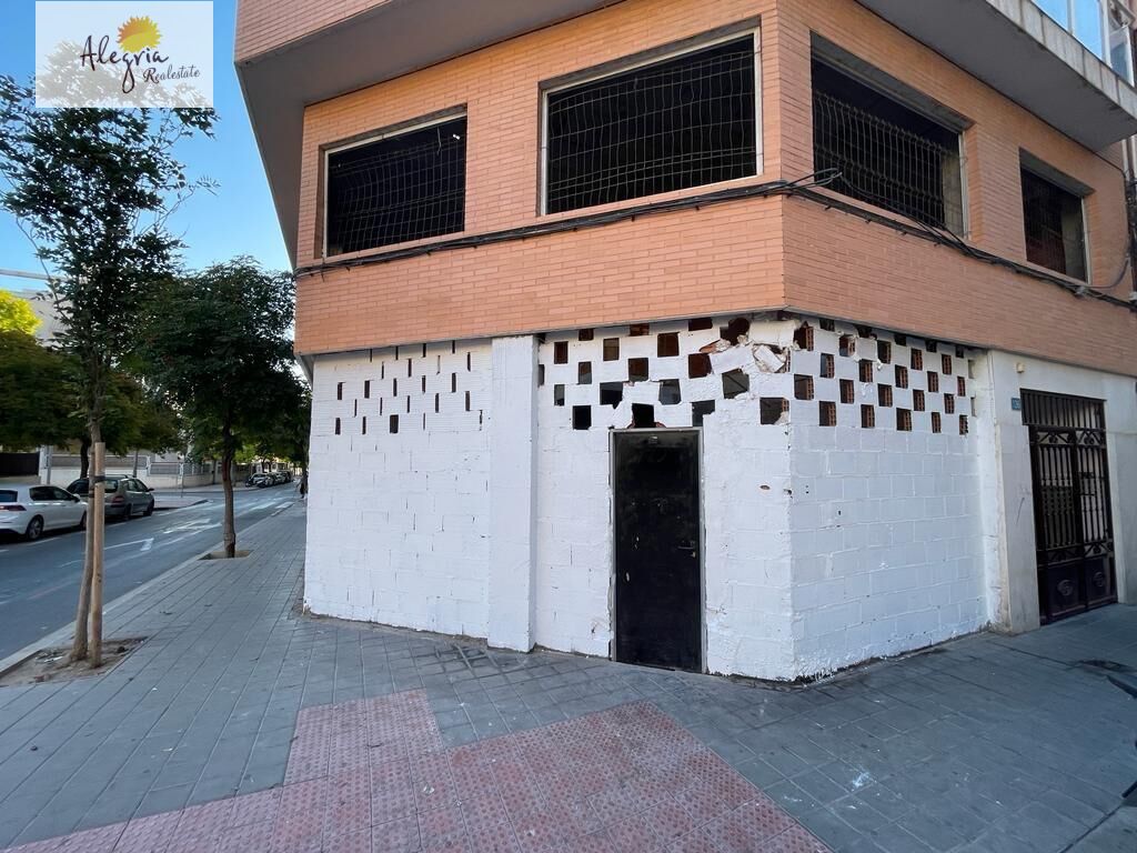 Kommersiell fastighet i Alicante, Spanien 200 kvm. Nr. 165290