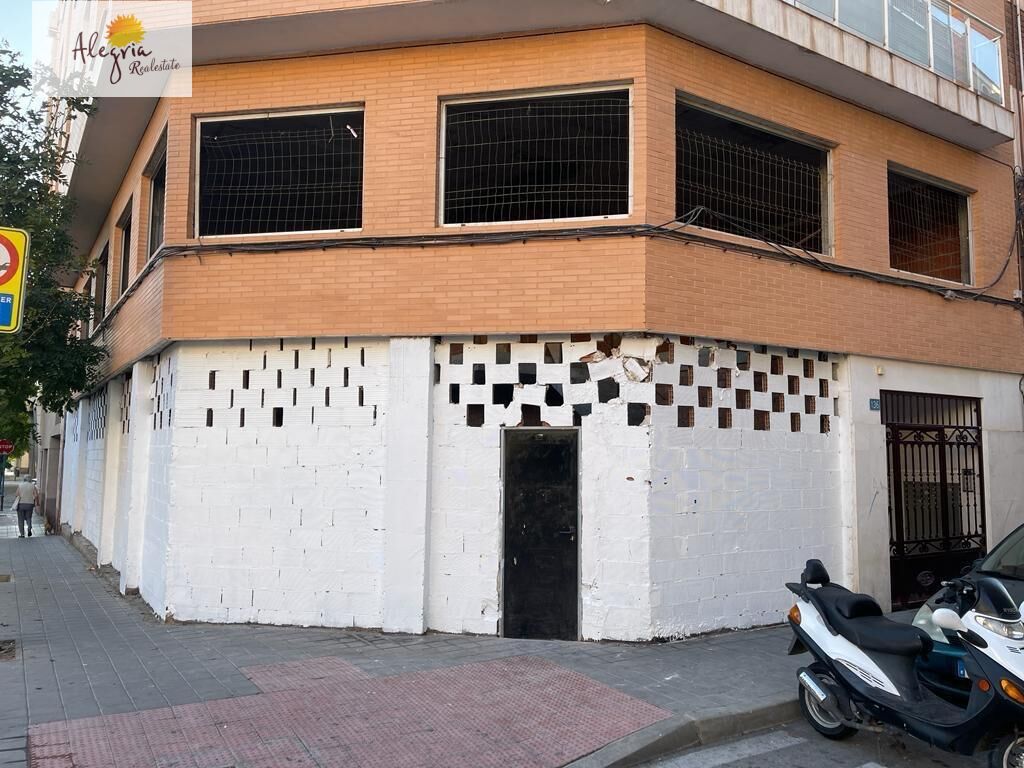 Kommersiell fastighet i Alicante, Spanien 200 kvm. Nr. 165290