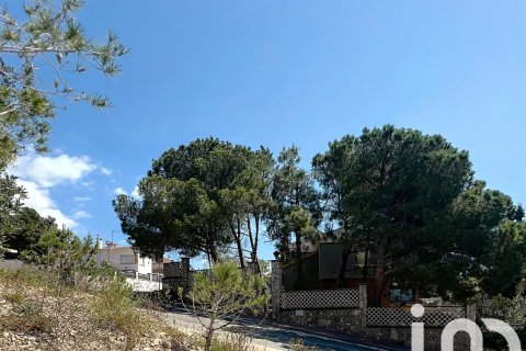 Land plot in Sant Pere de Ribes, Barcelona, Spain 483 sq.m. No. 153520