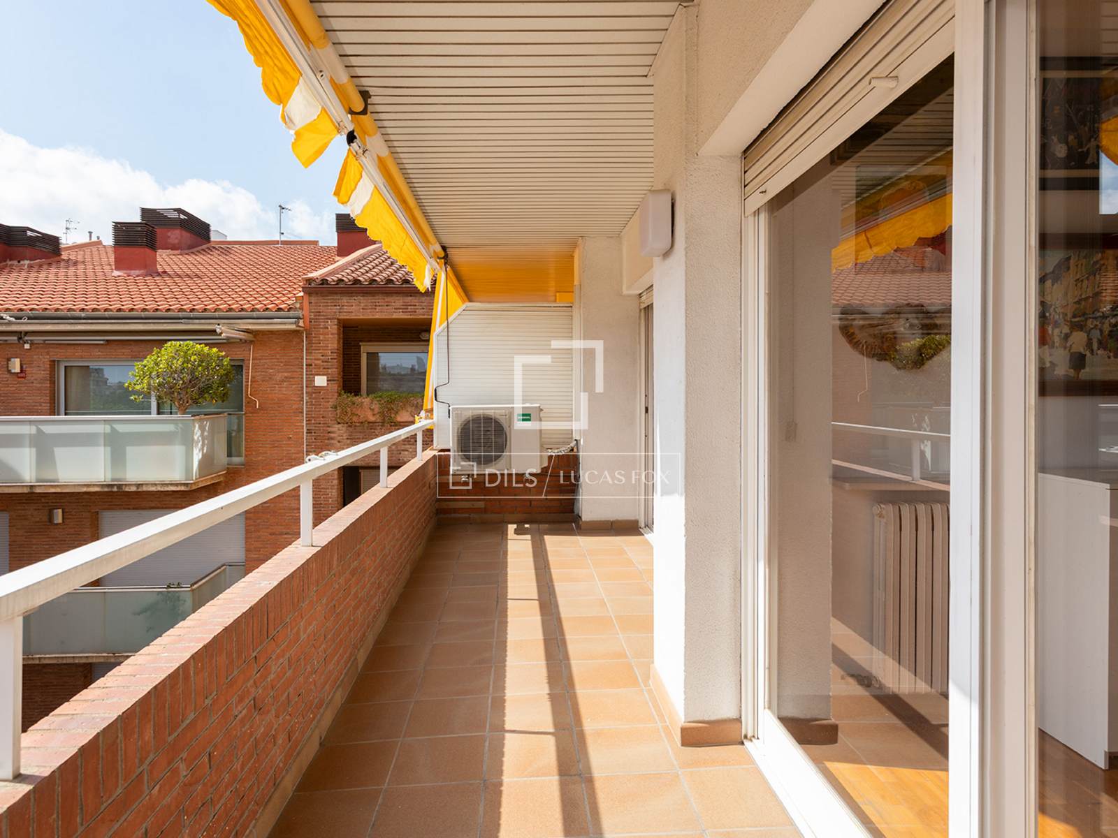 Wohnung in Barcelona, Spanien 4 Schlafzimmer, 130 m2 Nr. 194977