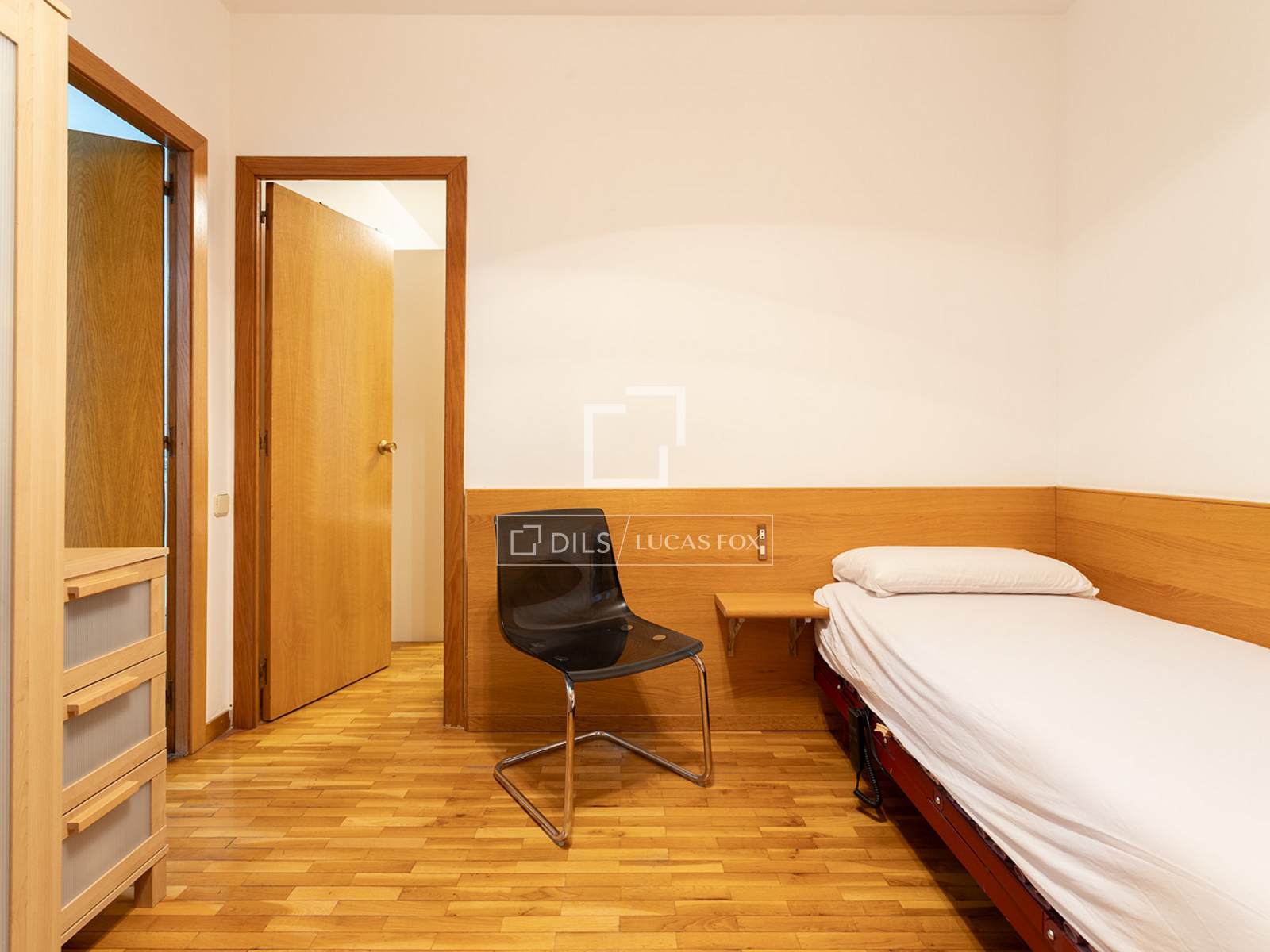 Wohnung in Barcelona, Spanien 4 Schlafzimmer, 130 m2 Nr. 194977