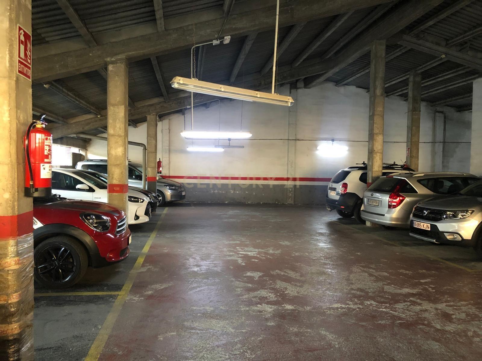 Parking in Barcelona, Spain No. 191148