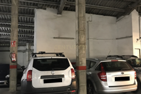Parcheggio a Barcelona, Spagna N° 191148