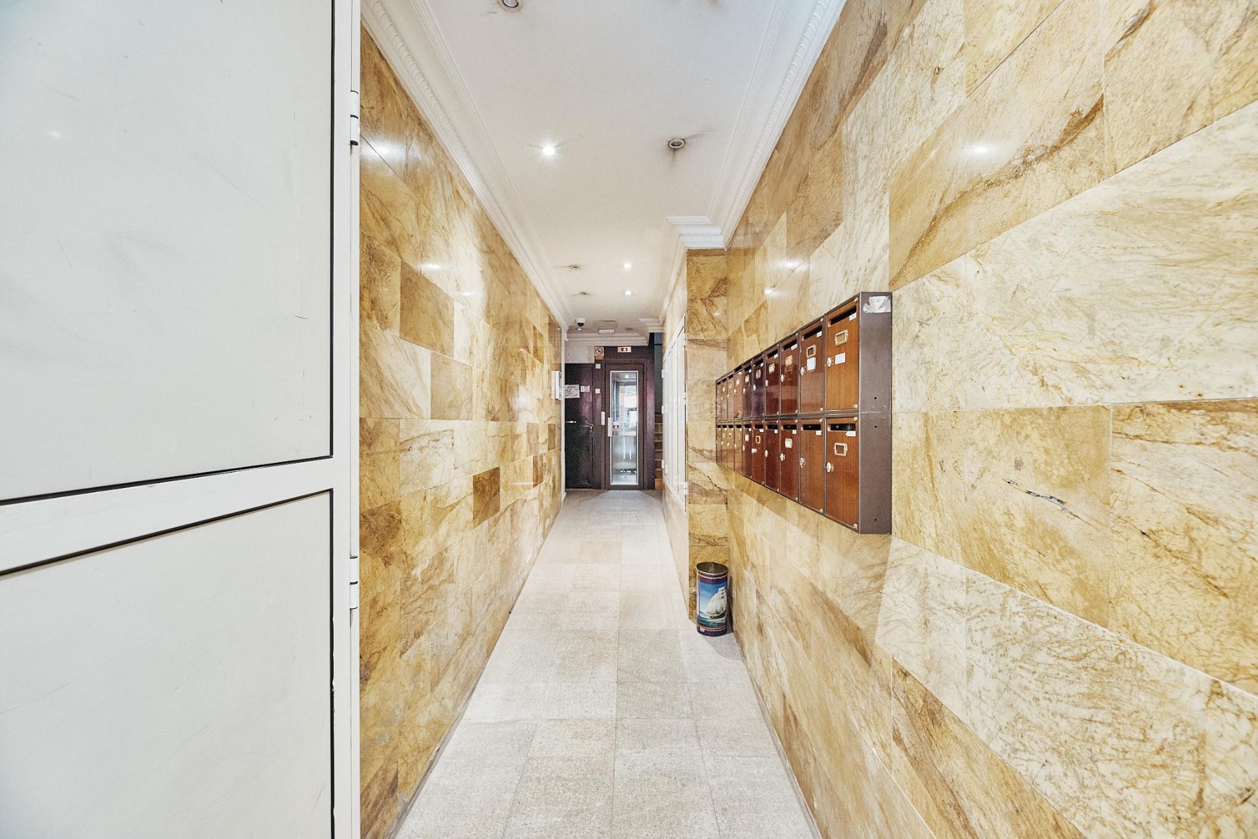 Huvila Madrid, Espanja 2 makuuhuonetta, 56 m2 No. 179900