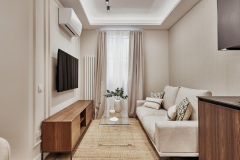 Villa in Madrid, Spanien 2 Schlafzimmer, 60 m2 Nr. 179902