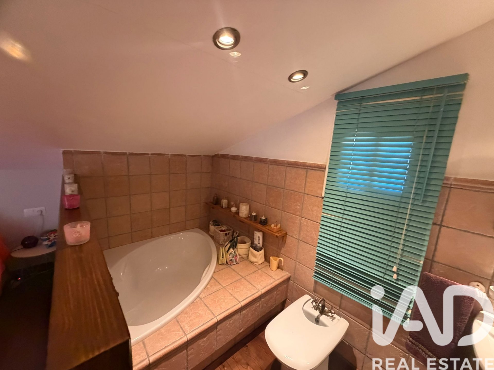 Talo Cubelles, Barcelona, Espanja 3 makuuhuonetta, 150 m2 No. 173203