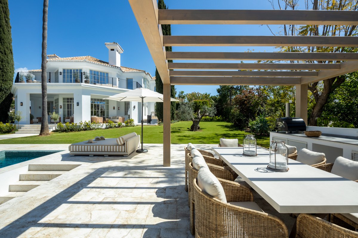 Villa in Marbella, Malaga, Spain 5 bedrooms, 722 sq.m. No. 135029