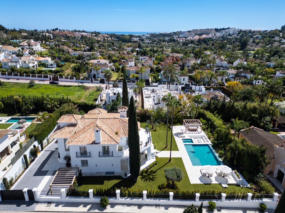 Villa in Marbella, Malaga, Spain 5 bedrooms, 722 sq.m. No. 135029
