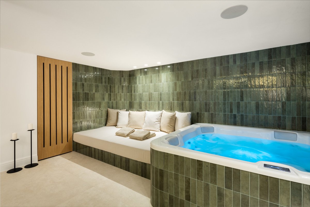 Villa in Marbella, Malaga, Spain 5 bedrooms, 722 sq.m. No. 135029