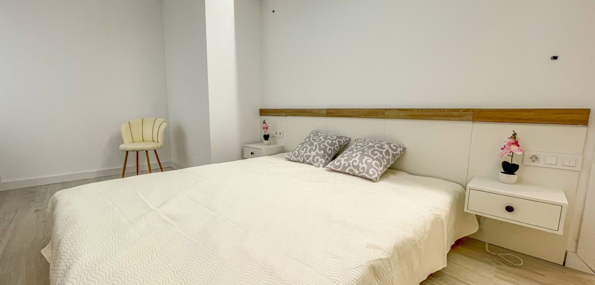 Lägenhet i Torrevieja, Alicante, Spanien 2 sovrum, 91 kvm. Nr. 189983