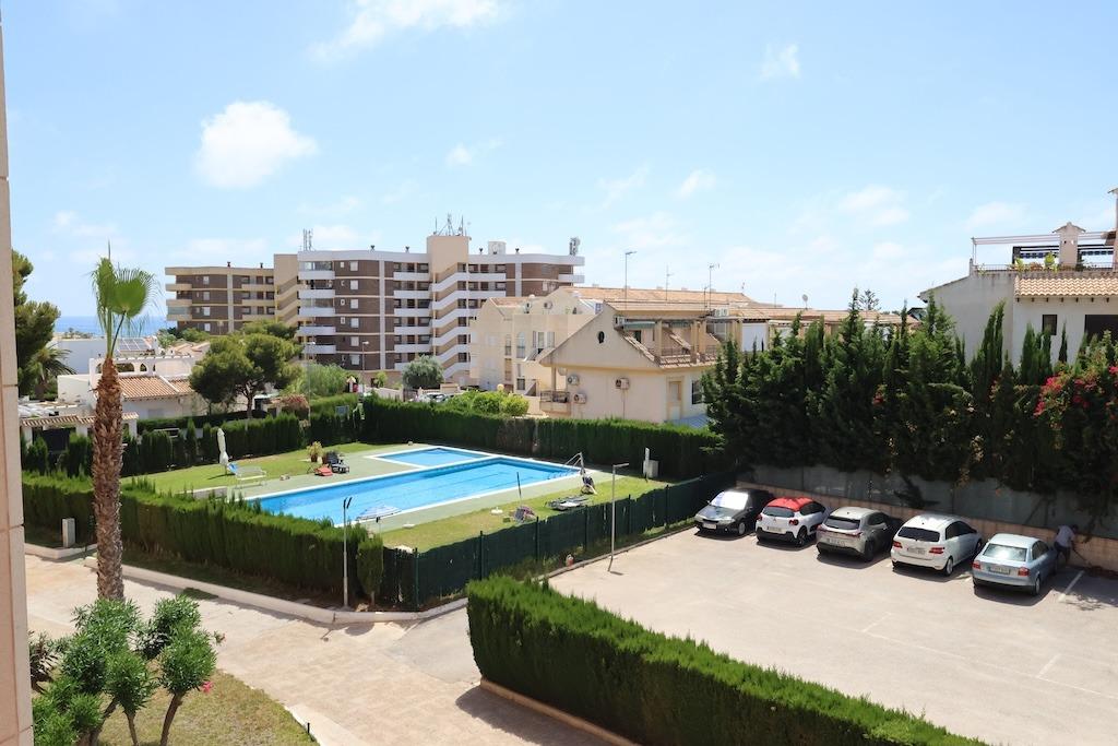 Apartment in La Zenia, Alicante, Spain 3 bedrooms, 106 sq.m. No. 189981