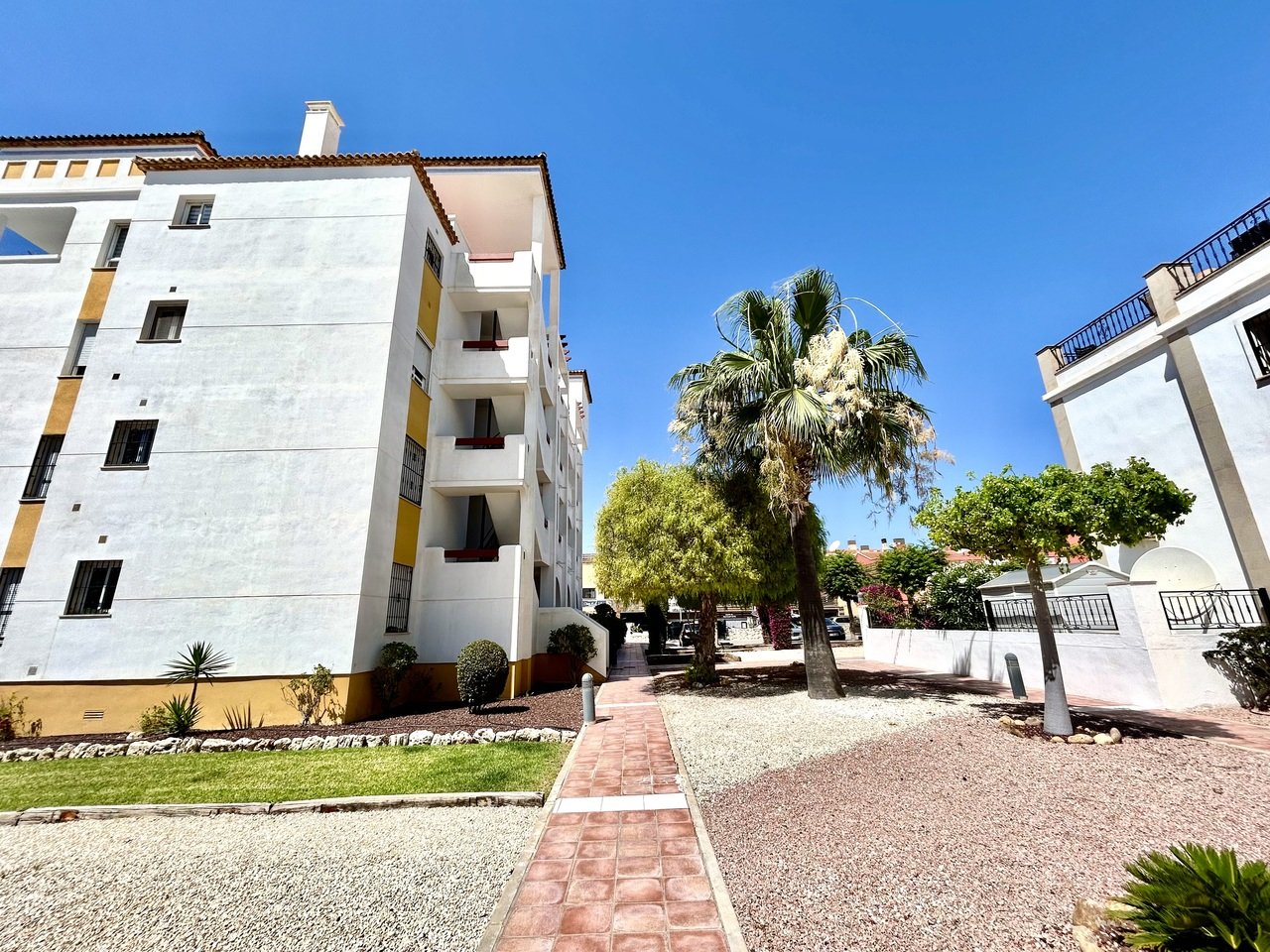 Appartamento a Villamartin, Alicante, Spagna 2 camere da letto, 60 mq. N° 189982