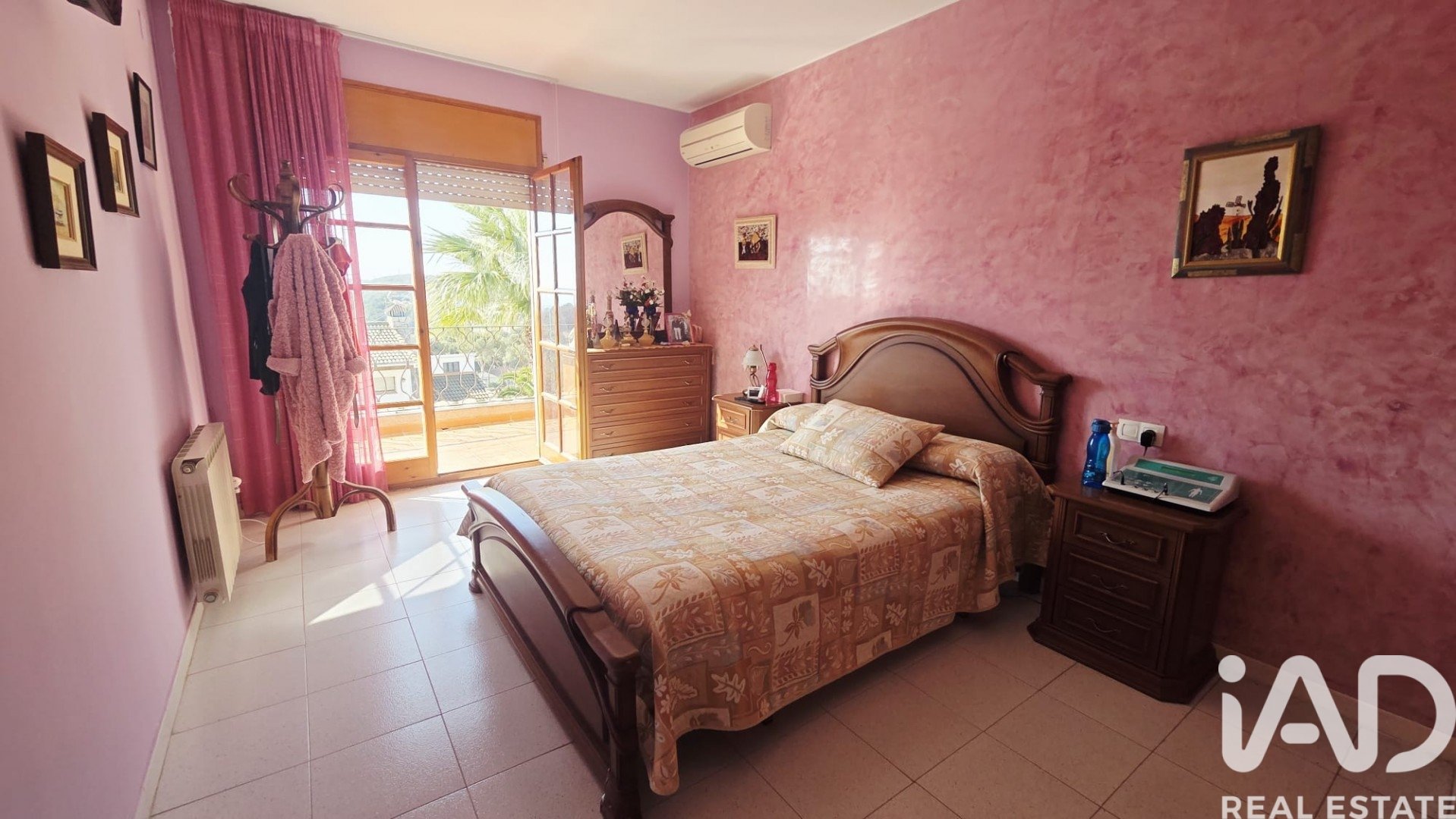 Casa a Bellvei, Tarragona, Spagna 6 camere da letto, 278 mq. N° 172731
