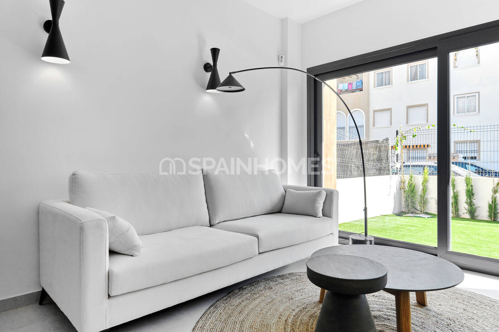 Apartment à Torrevieja, Alicante, Espagne 2 chambres, 92 m2 No. 48874
