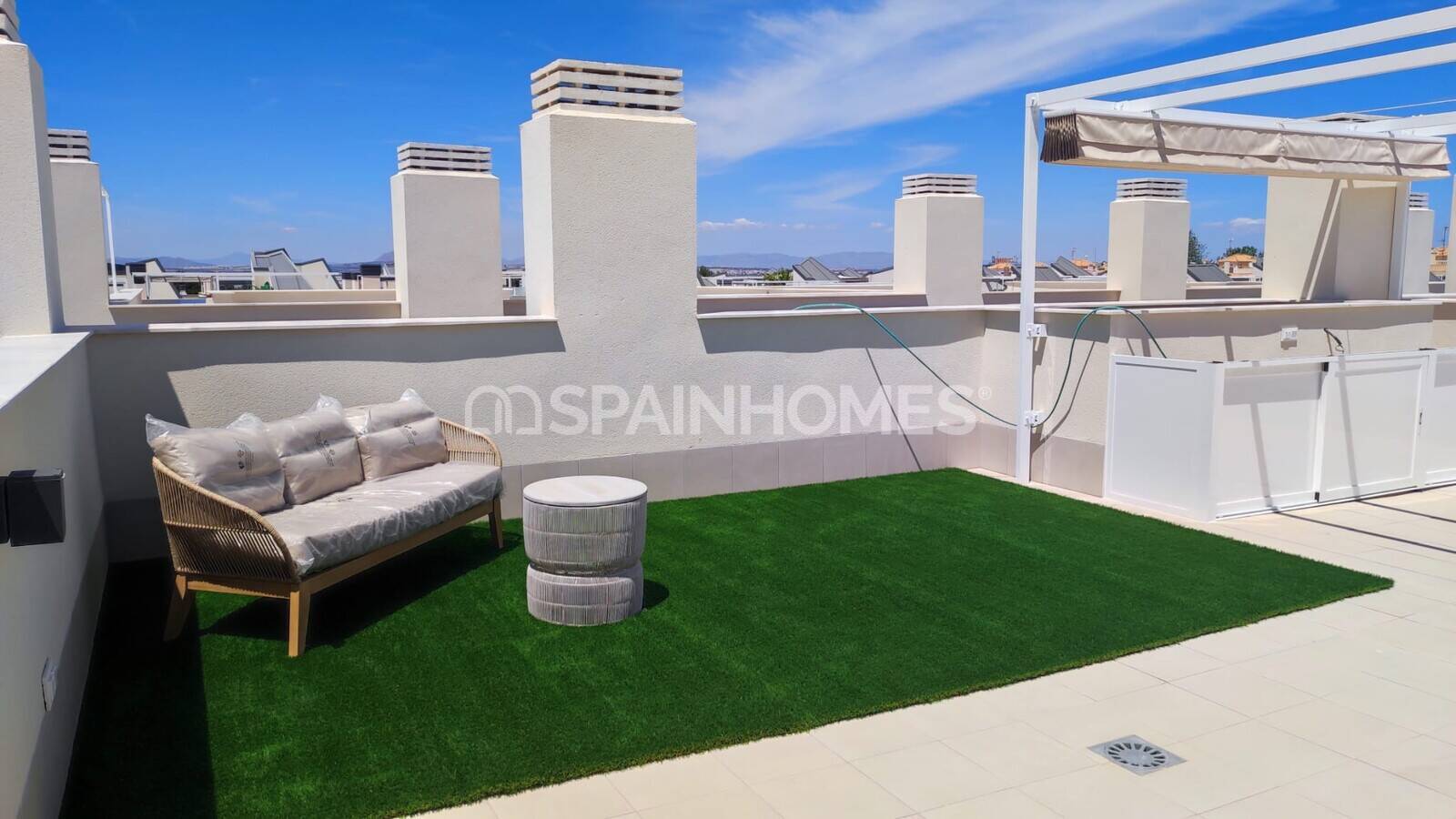 Apartment à Torrevieja, Alicante, Espagne 2 chambres, 92 m2 No. 48874
