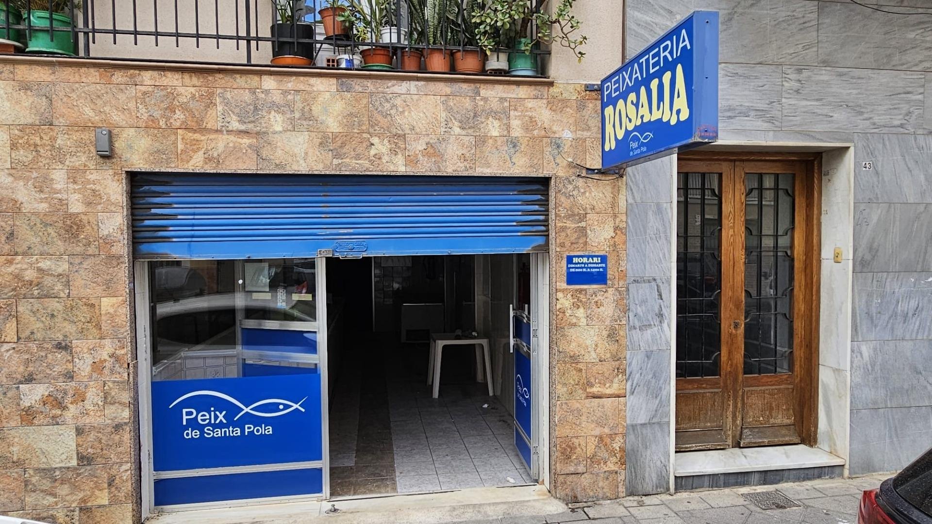 Liikekiinteistö Elche, Alicante, Espanja 100 m2 No. 183788