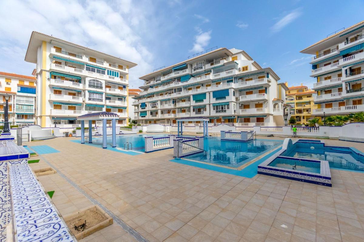 Huoneisto Torrevieja, Alicante, Espanja 1 makuuhuone, 46 m2 No. 183789
