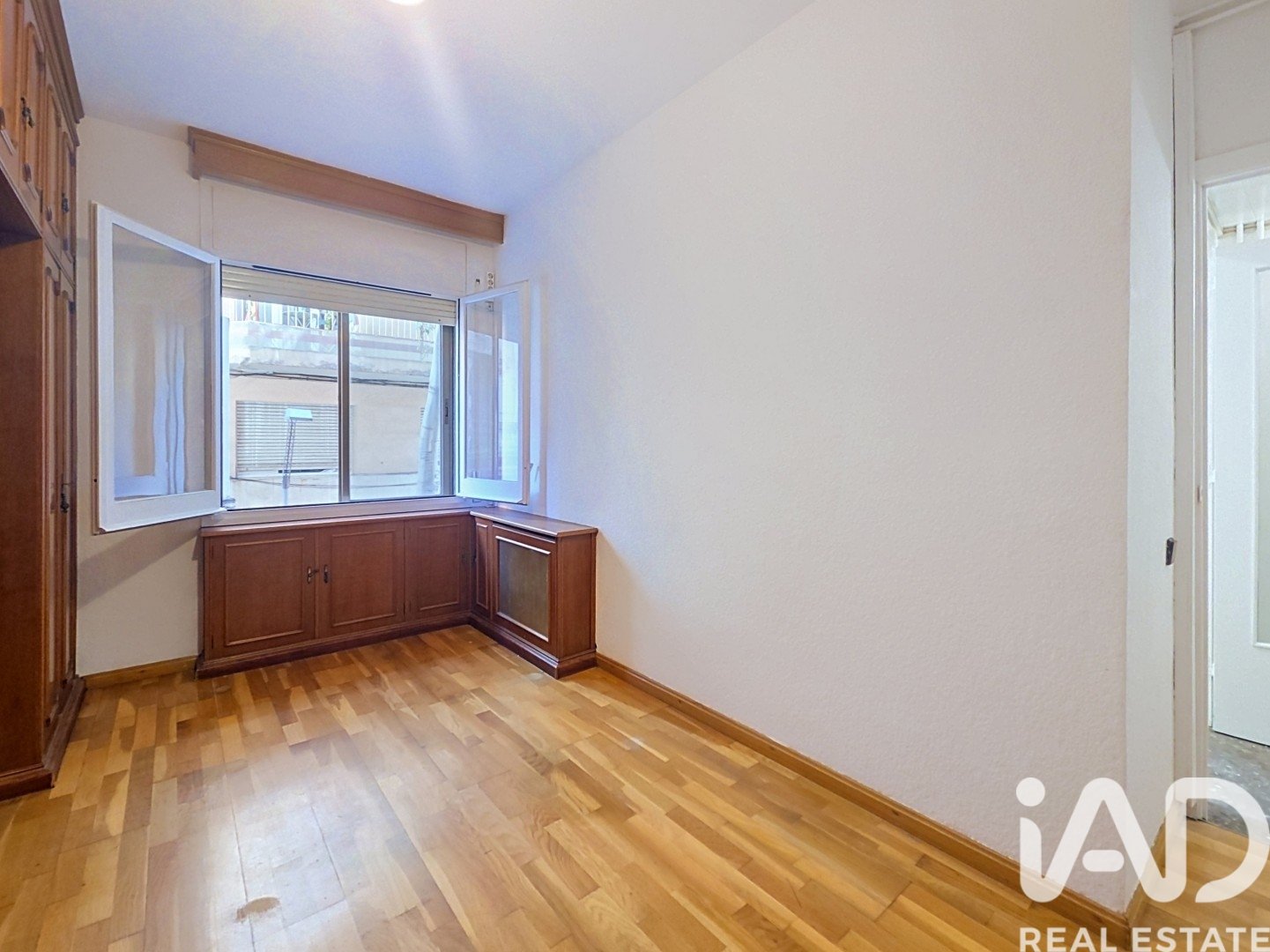 Wohnung in Barcelona, Spanien 3 Schlafzimmer, 121 m2 Nr. 196620
