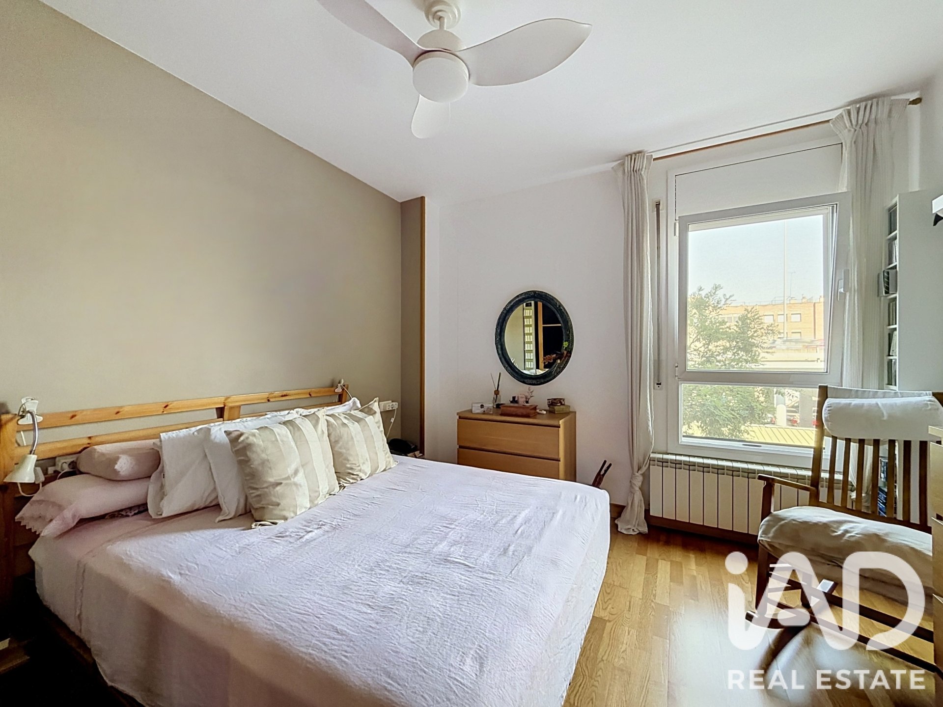 Apartment à Sant Adria De Besos, Barcelona, Espagne 3 chambres, 100 m2 No. 196621