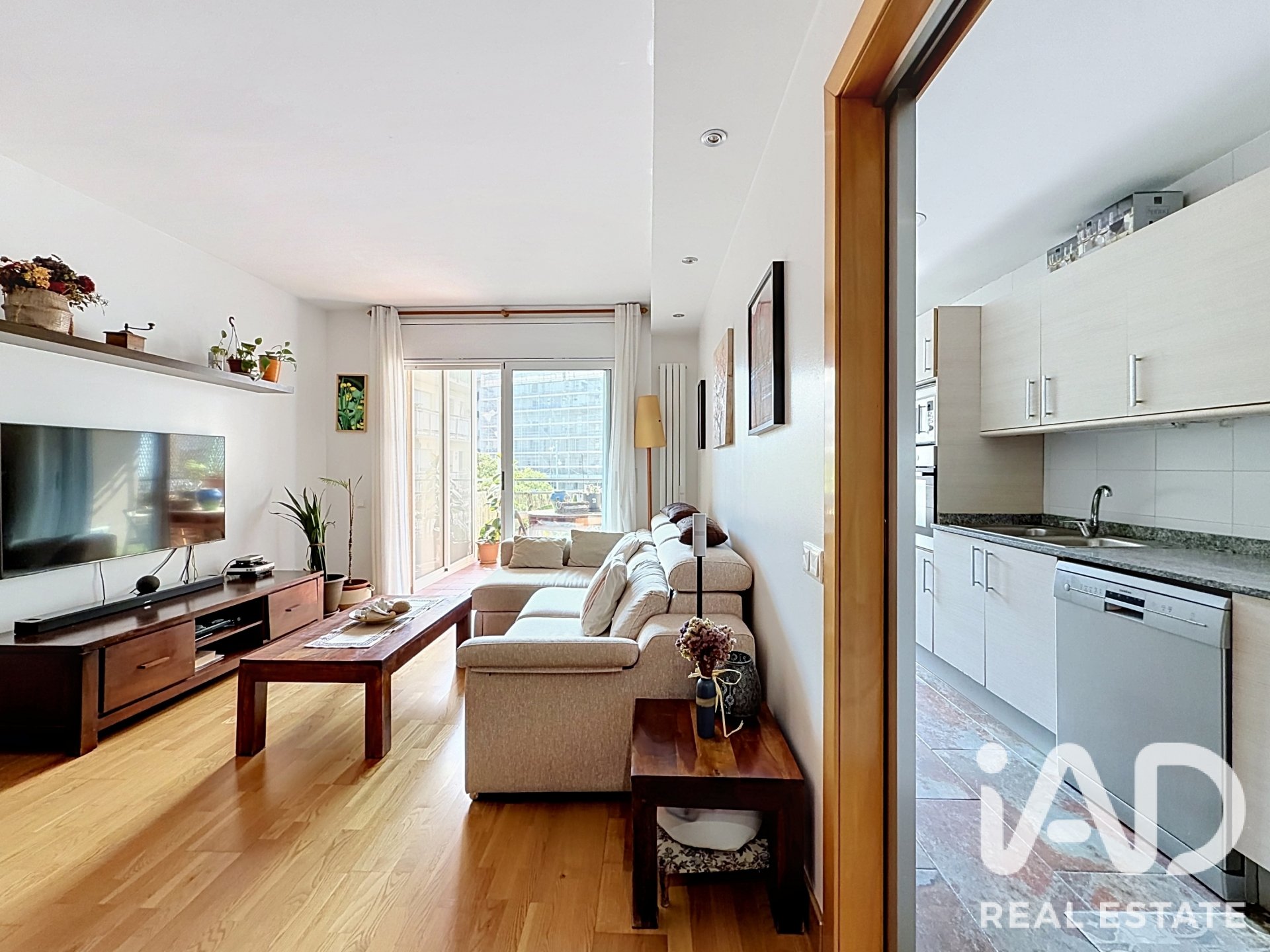 Apartment à Sant Adria De Besos, Barcelona, Espagne 3 chambres, 100 m2 No. 196621