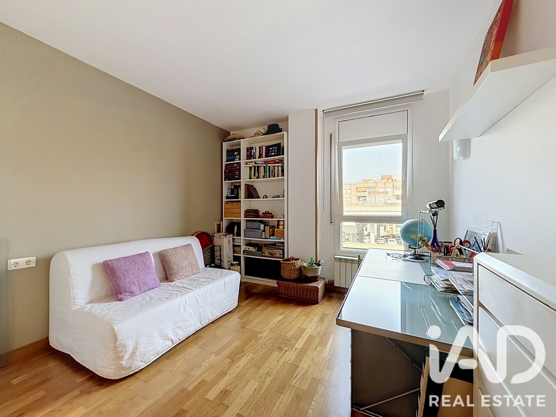 Apartment à Sant Adria De Besos, Barcelona, Espagne 3 chambres, 100 m2 No. 196621