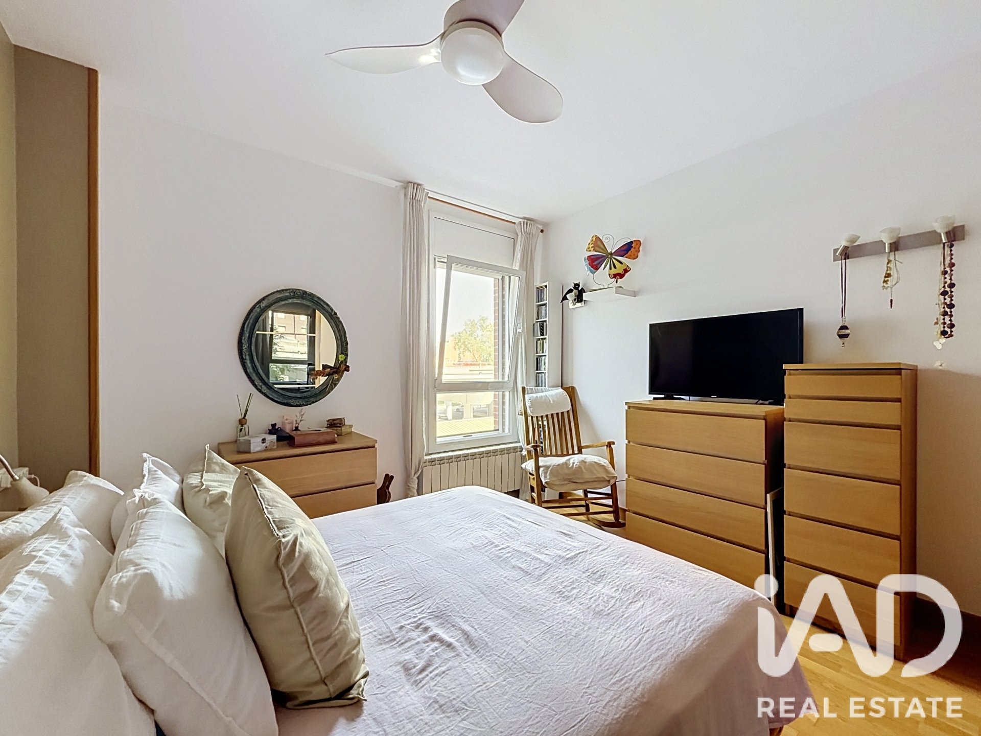 Apartment à Sant Adria De Besos, Barcelona, Espagne 3 chambres, 100 m2 No. 196621