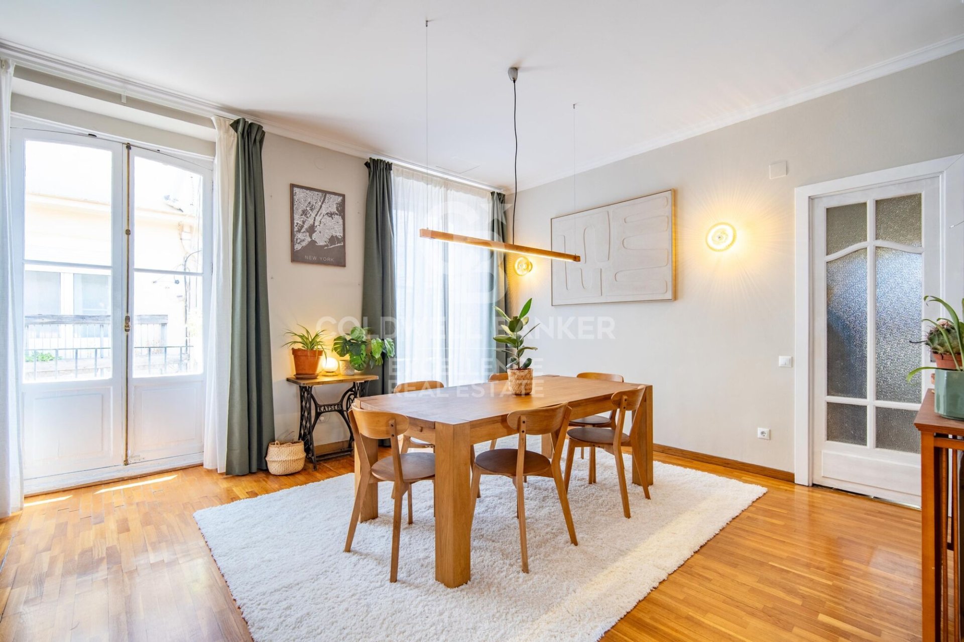 Appartamento a Valencia, Spagna 3 camere da letto, 145 mq. N° 178399