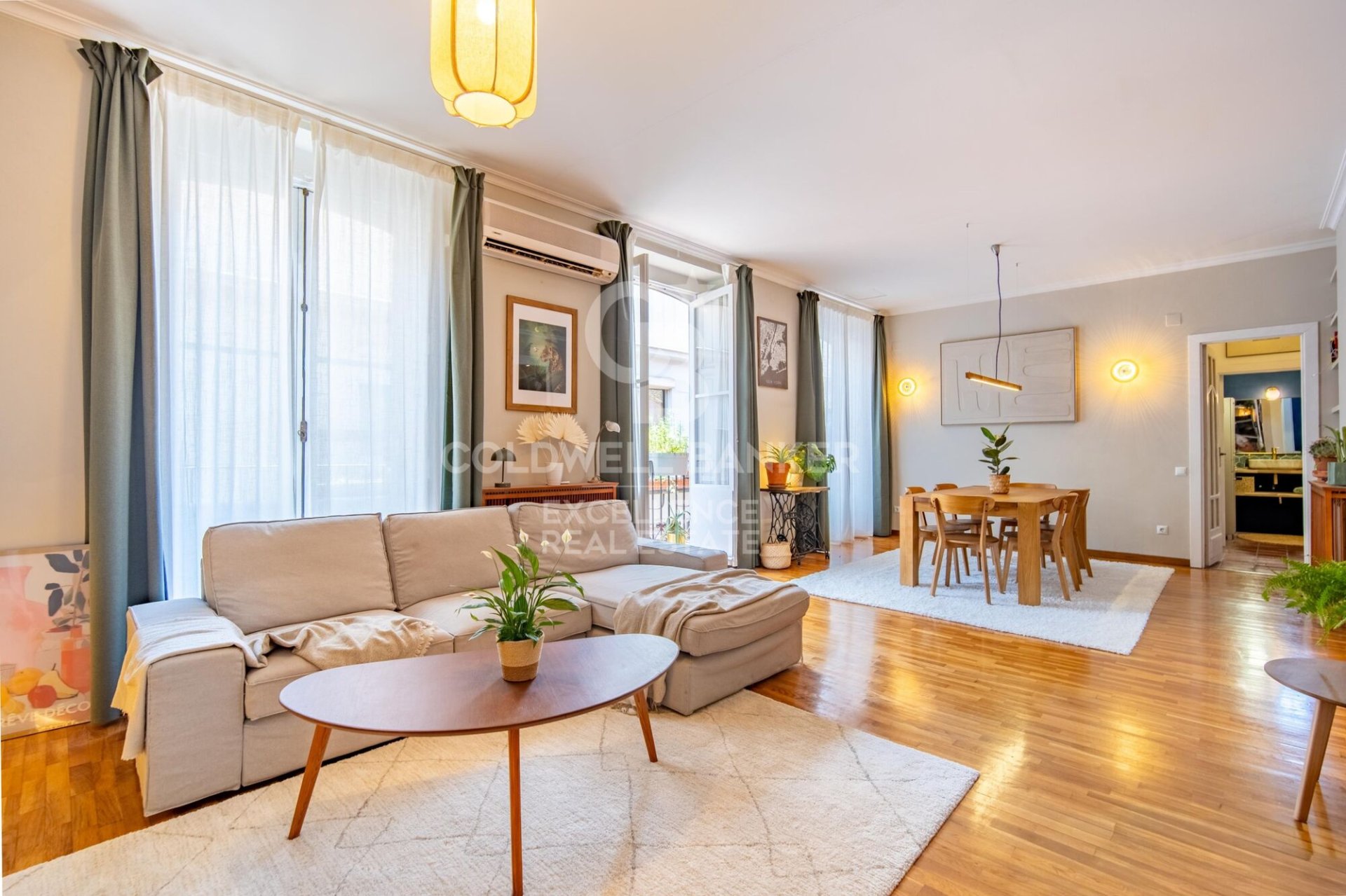 Appartamento a Valencia, Spagna 3 camere da letto, 145 mq. N° 178399