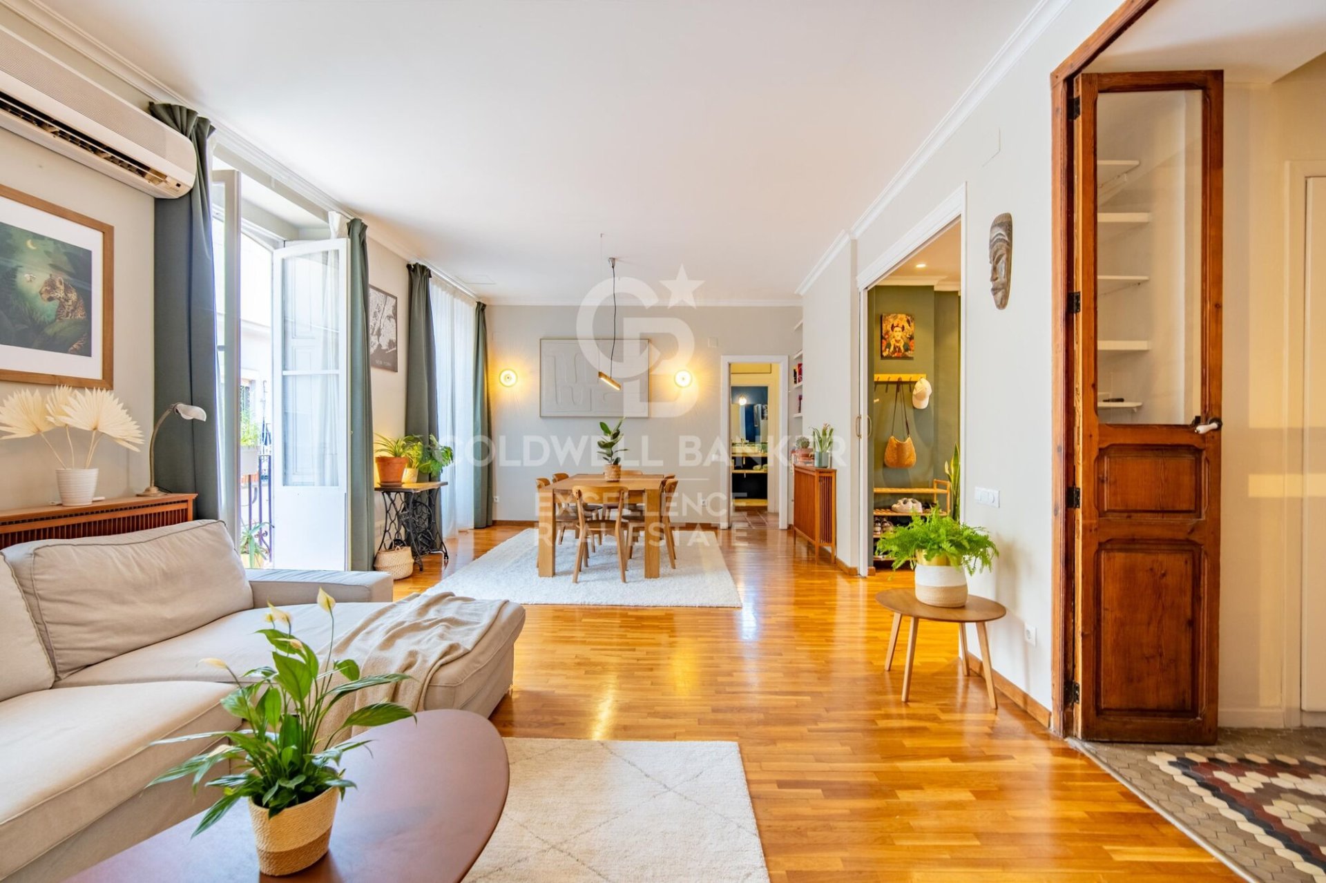 Appartamento a Valencia, Spagna 3 camere da letto, 145 mq. N° 178399