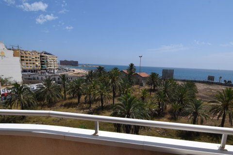 Apartamento en Torrevieja, Alicante, España 3 dormitorios, 77 m2 No. 118771