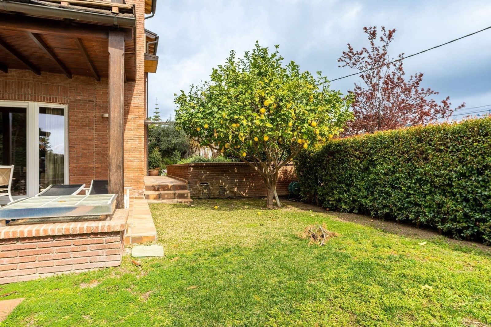 Dom w Esplugues de Llobregat, Barcelona, Hiszpania 5 sypialni, 553 mkw. nr 184605