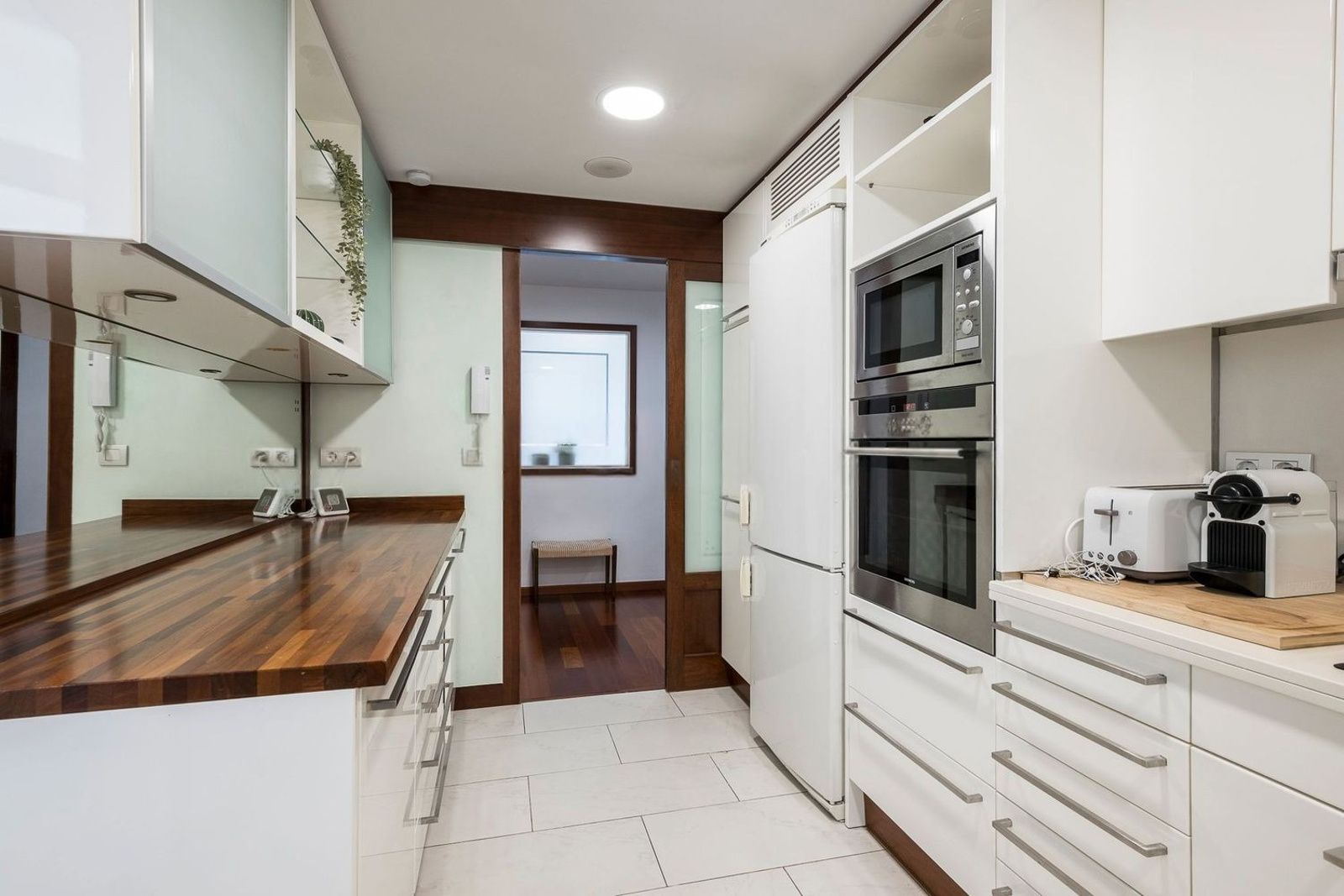 Apartment in Barcelona, Spain 3 bedrooms, 121 sq.m. No. 184604