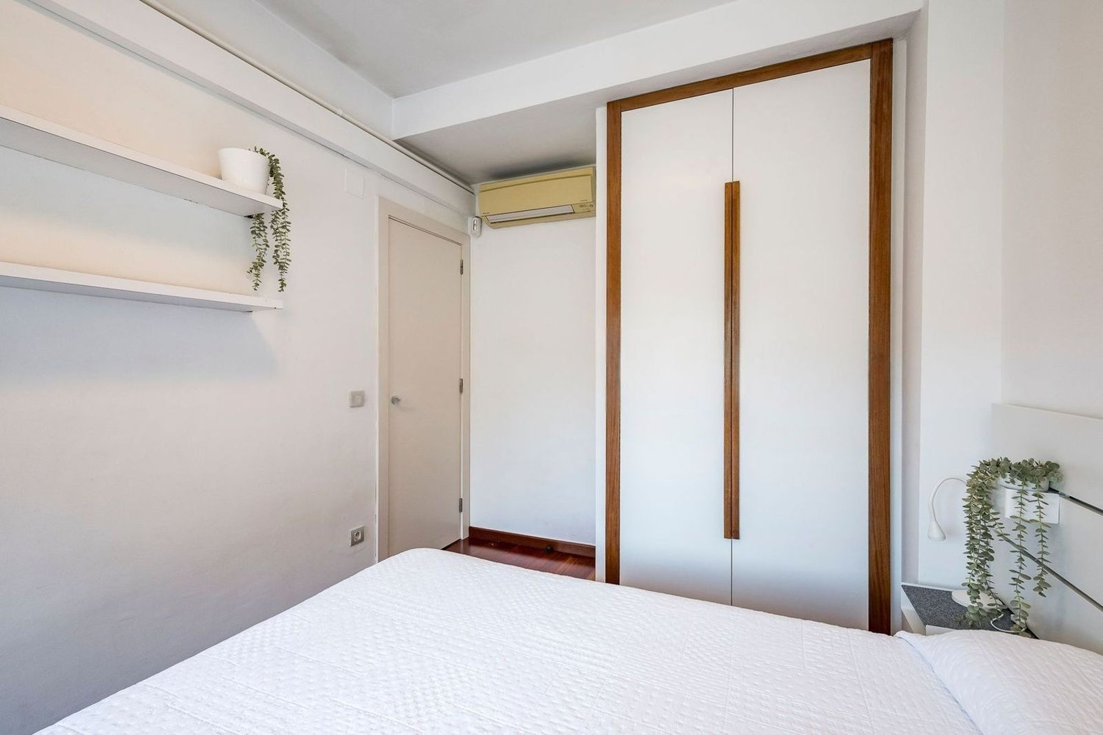Apartment in Barcelona, Spain 3 bedrooms, 121 sq.m. No. 184604