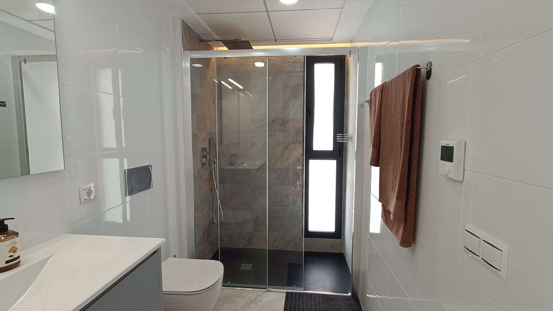 Huvila Algorfa, Alicante, Espanja 3 makuuhuonetta, 266 m2 No. 189624