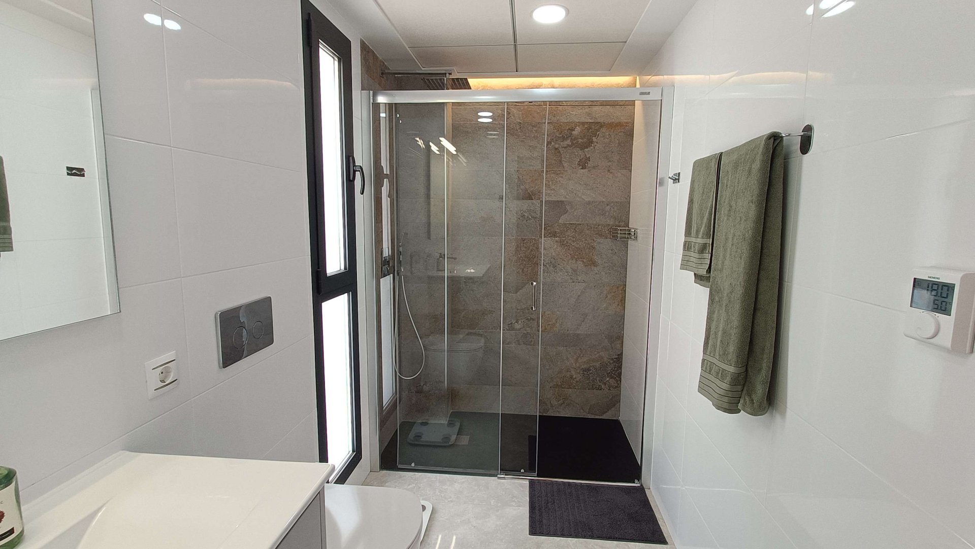 Huvila Algorfa, Alicante, Espanja 3 makuuhuonetta, 266 m2 No. 189624