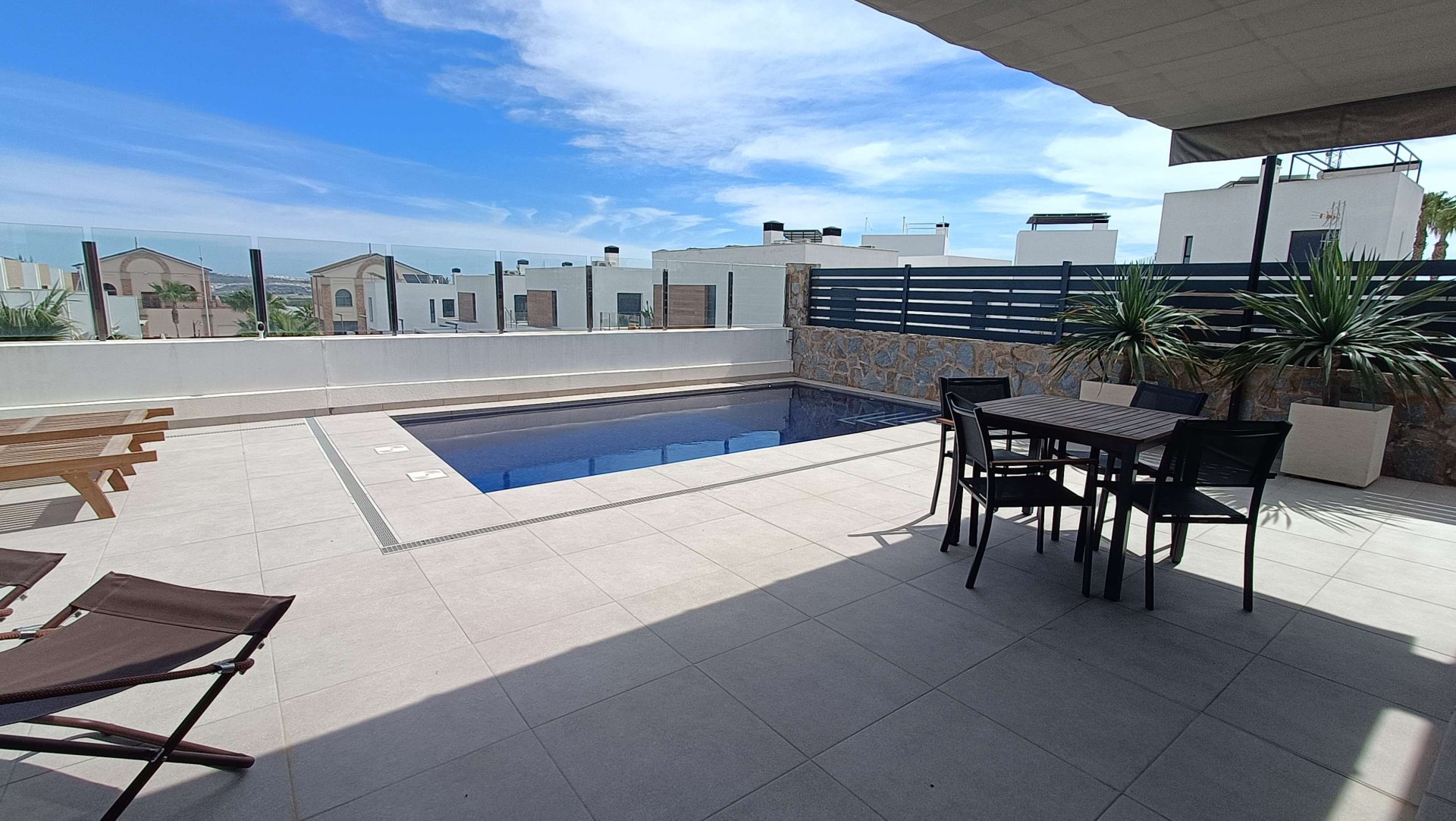 Huvila Algorfa, Alicante, Espanja 3 makuuhuonetta, 266 m2 No. 189624