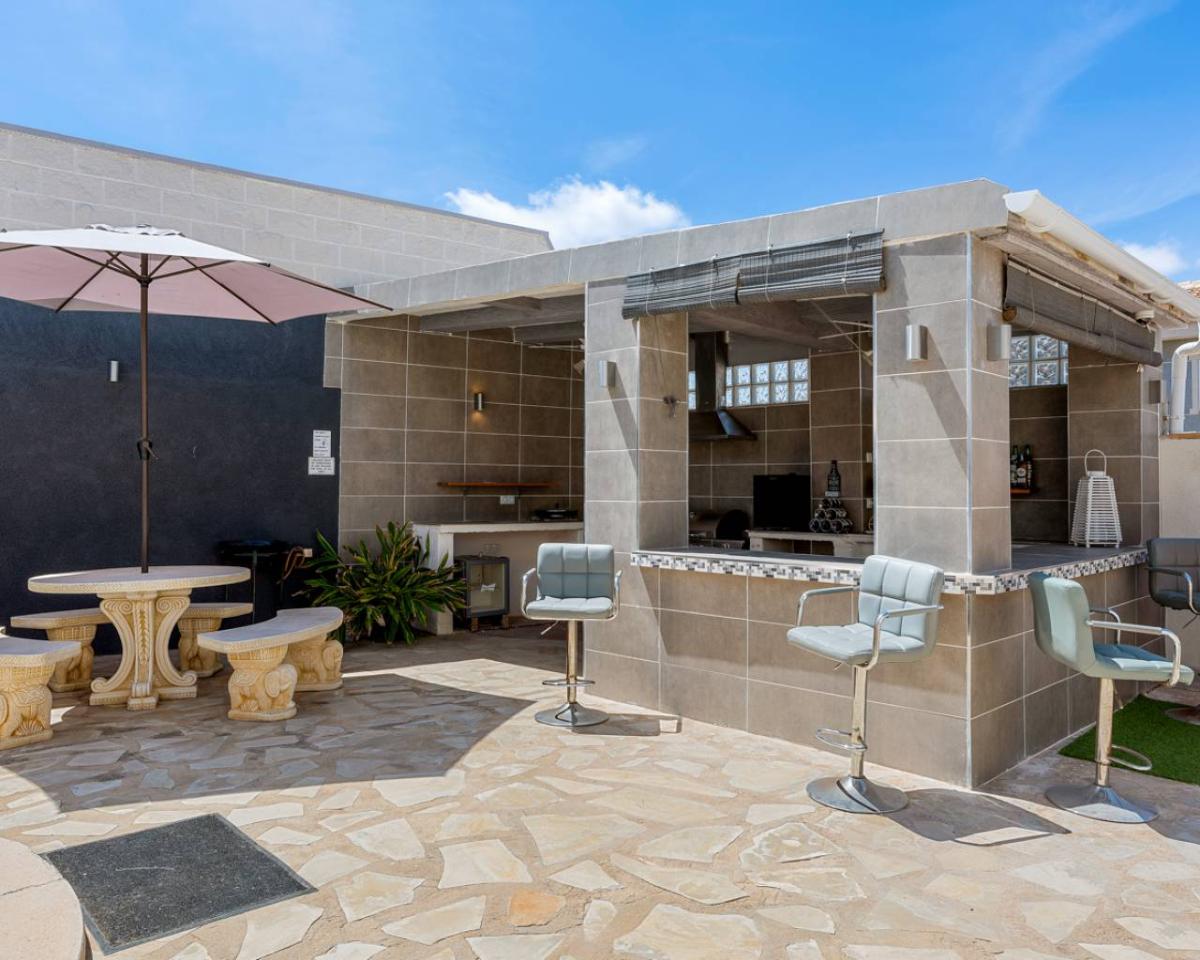 Villa in Benijofar, Alicante, Spanien 6 Schlafzimmer, 274 m2 Nr. 98256