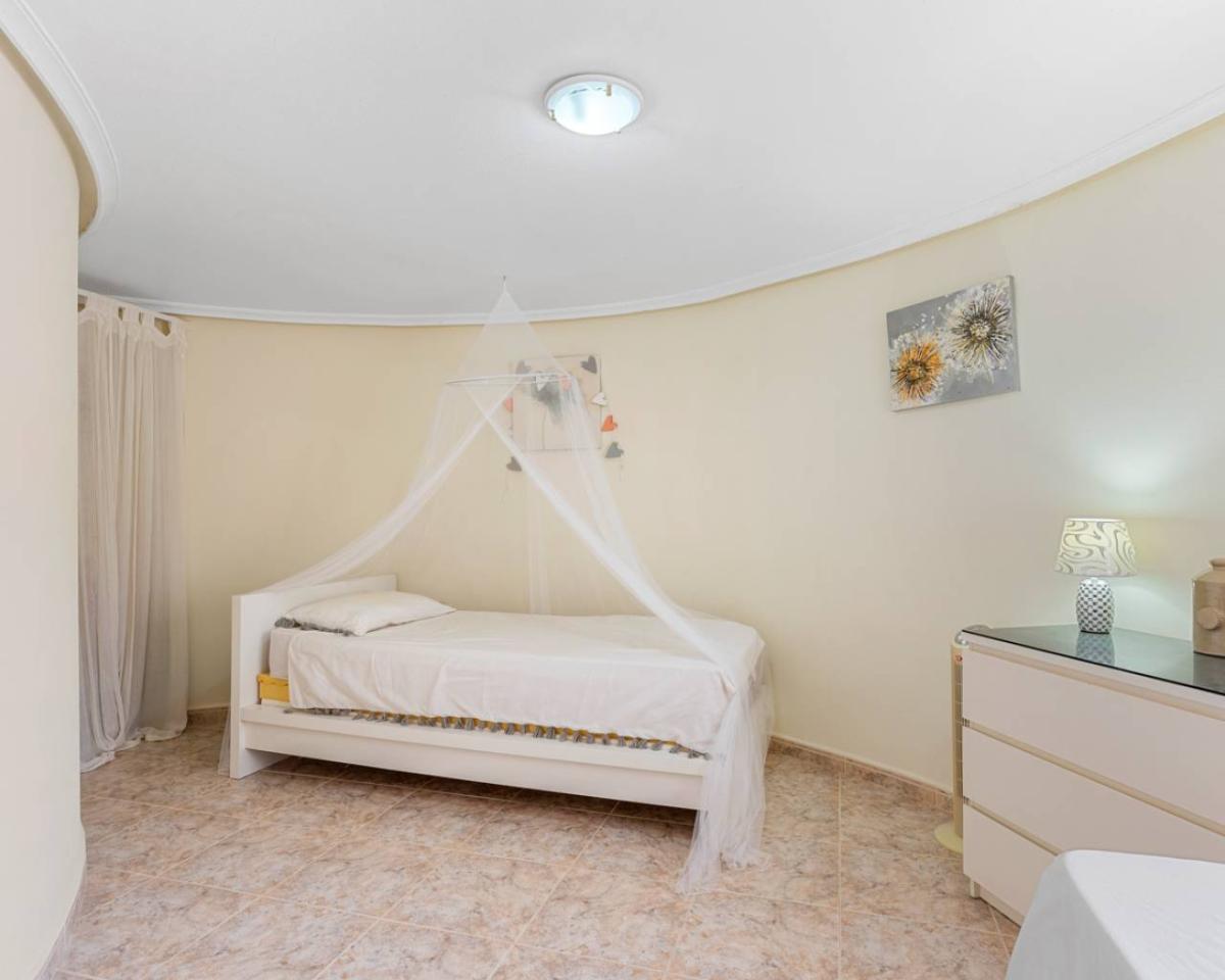Villa in Benijofar, Alicante, Spanien 6 Schlafzimmer, 274 m2 Nr. 98256
