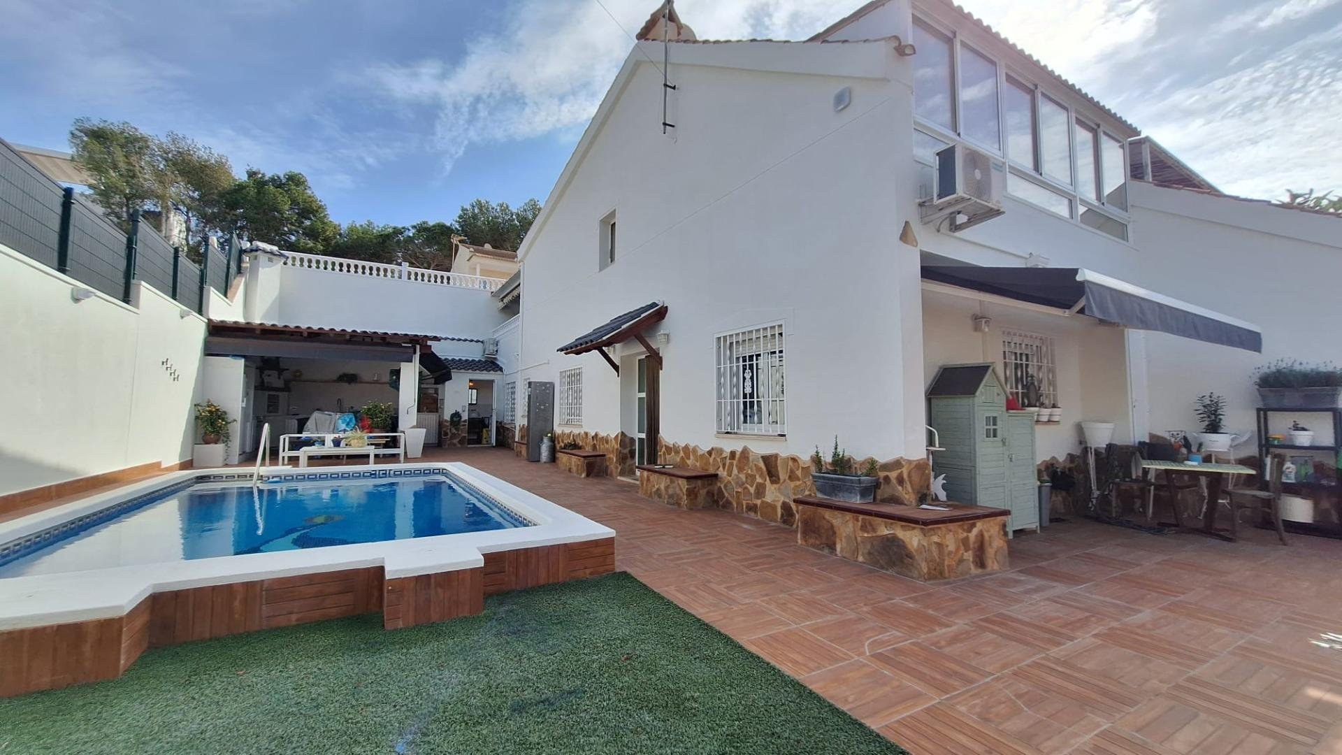 Huvila Los Balcones, Alicante, Espanja 4 makuuhuonetta, 144 m2 No. 188931