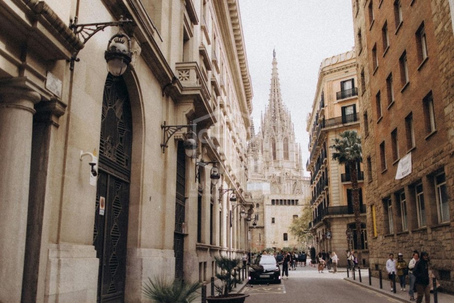 Commercial property à Barcelona, Espagne 130 m2 No. 146298