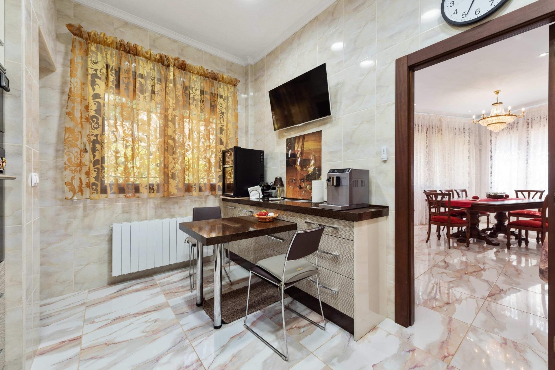 Villa in Alicante, Spain 4 bedrooms, 280 sq.m. No. 189616